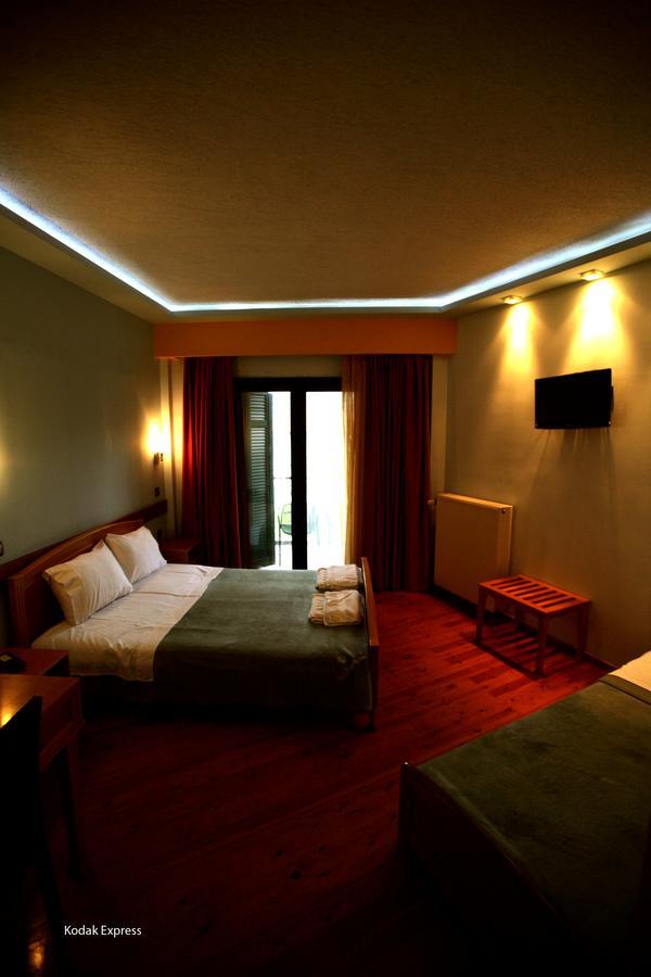 Elikonio Hotel Agia Anna  Bagian luar foto